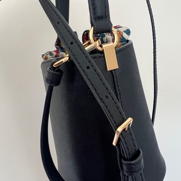 SOLD Tory Burch Bucket Bag - Picture 9 of 11